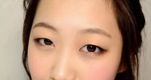 tướng số người mắt 1 mí