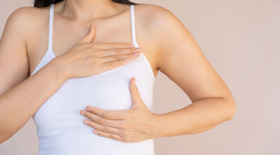 nâng ngực sau bao lâu được bóp mạnh